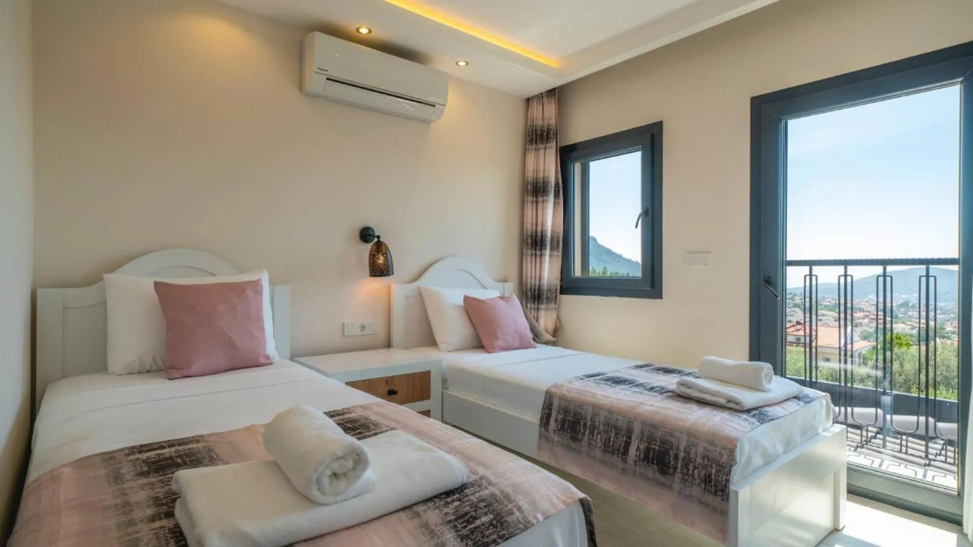 Oludeniz 3 Bedroom Villa - 6042 Fethiye Turkey
