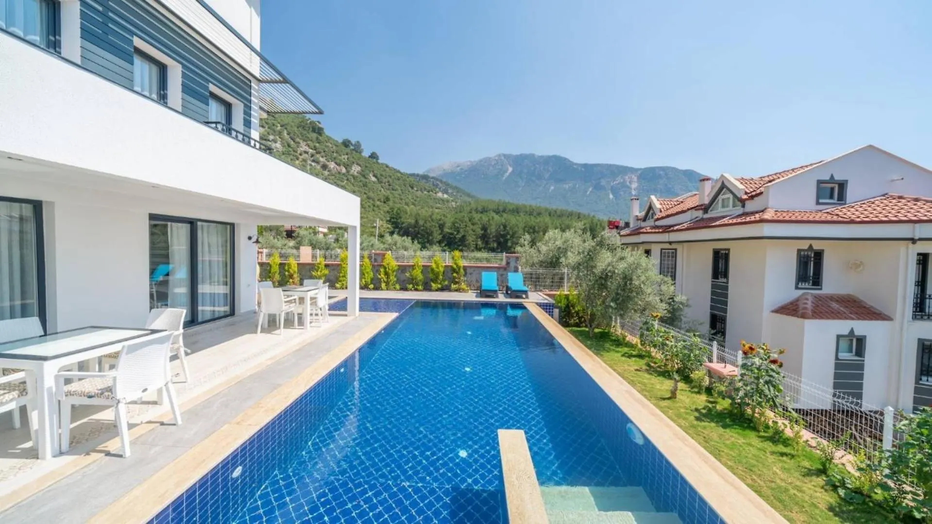 Oludeniz 3 Bedroom Villa - 6042 Fethiye